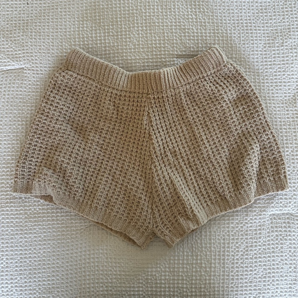 knit shorts